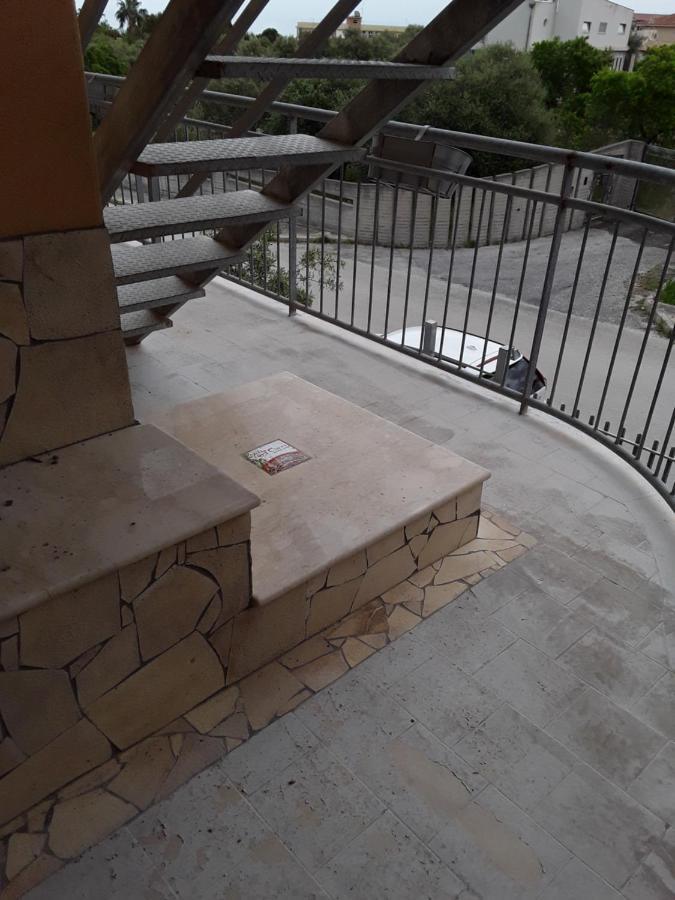 Ciuri Ciuri Villa Augusta Bagian luar foto
