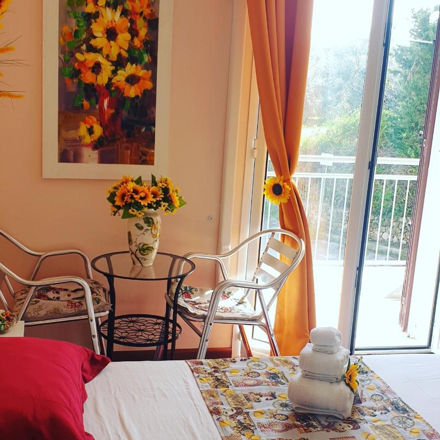 Ciuri Ciuri Villa Augusta Bagian luar foto